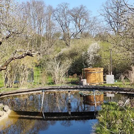 Grosse / Haushaelfte In Peetzig Am