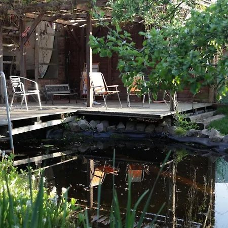 Apartamento Grosse / Haushaelfte In Peetzig Am Angermunde