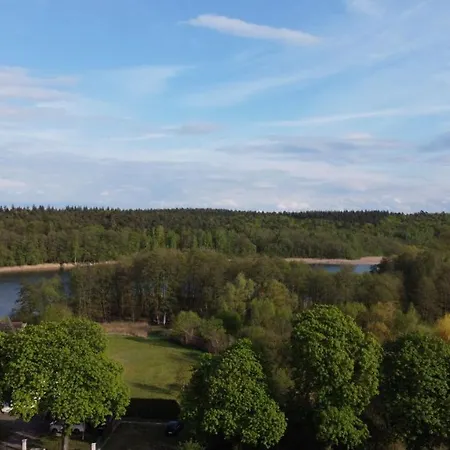Grosse / Haushaelfte In Peetzig Am Angermunde