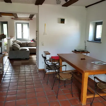 Grosse / Haushaelfte In Peetzig Am *