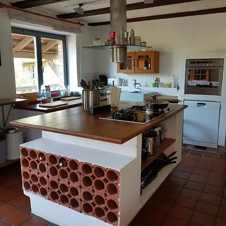 Grosse / Haushaelfte In Peetzig Am *