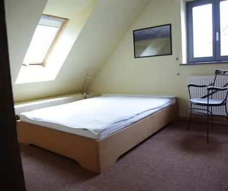 Grosse / Haushaelfte In Peetzig Am Daire Angermunde