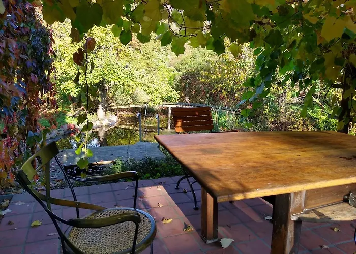 Grosse / Haushaelfte In Peetzig Am *