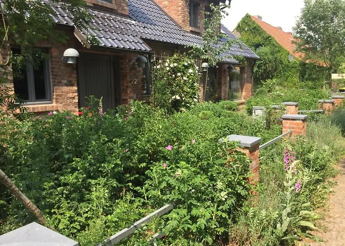 Apartamento Grosse / Haushaelfte In Peetzig Am Angermunde