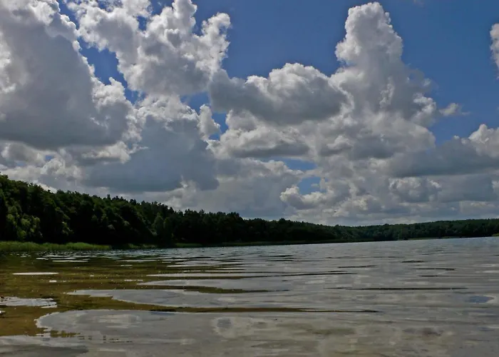 Apartamento Grosse / Haushaelfte In Peetzig Am