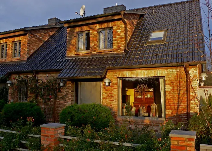 Grosse / Haushaelfte In Peetzig Am