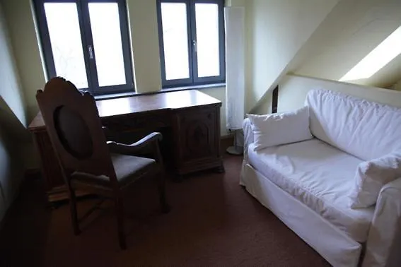 Apartamento Grosse / Haushaelfte In Peetzig Am