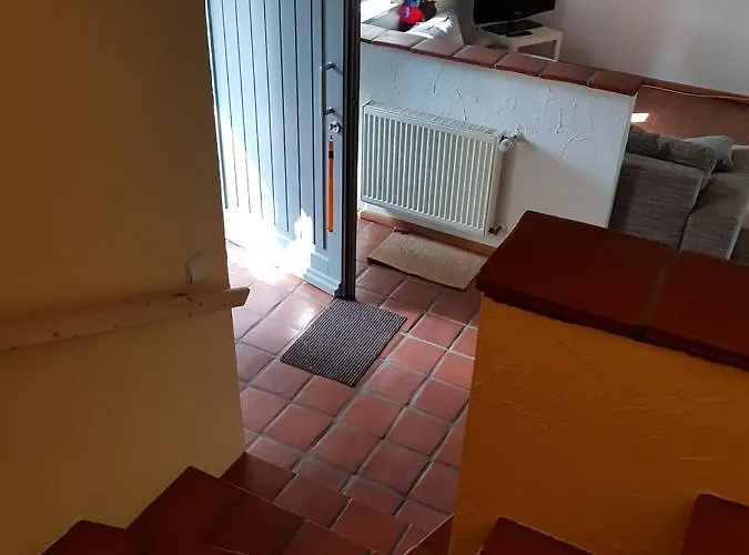 Grosse / Haushaelfte In Peetzig Am *