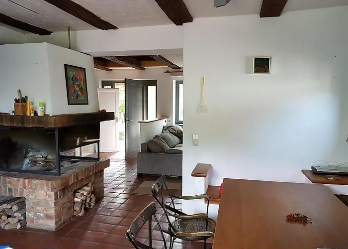 Grosse / Haushaelfte In Peetzig Am * Angermunde