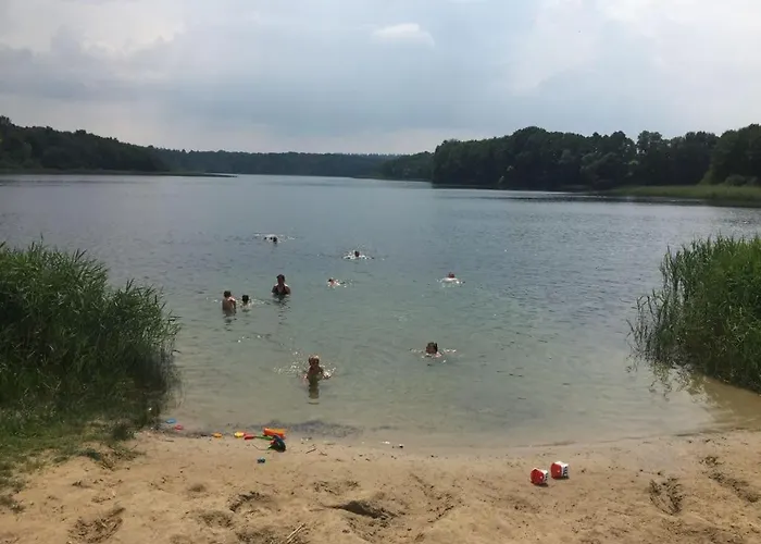 Grosse / Haushaelfte In Peetzig Am Apartamento Angermunde