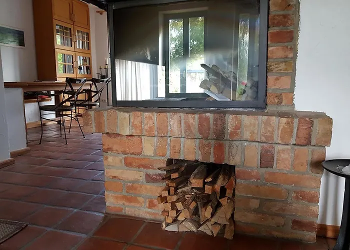 Apartamento Grosse / Haushaelfte In Peetzig Am